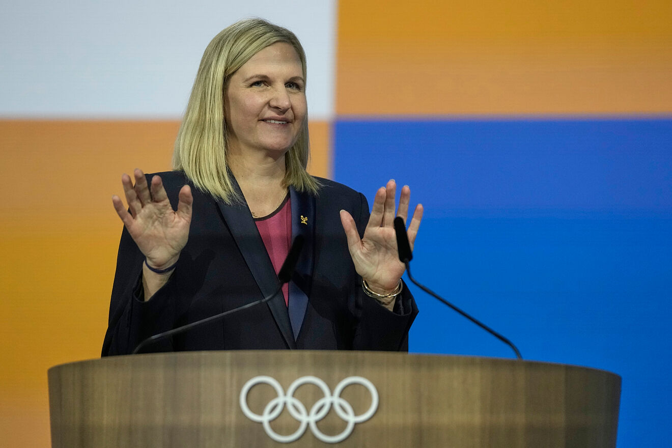 Kirsty Coventry, la exnadadora que ya es presidenta del COI.