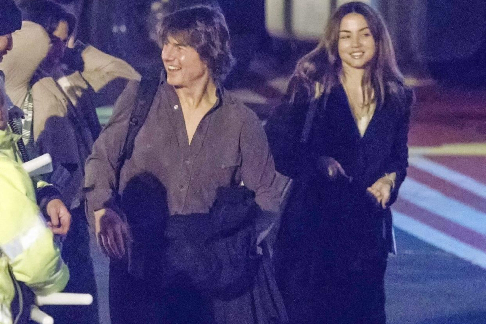 Tom Cruise (Izq.) y Ana de Armas (Der.) han sido vistos juntos por una relacin profesional o sentimental?