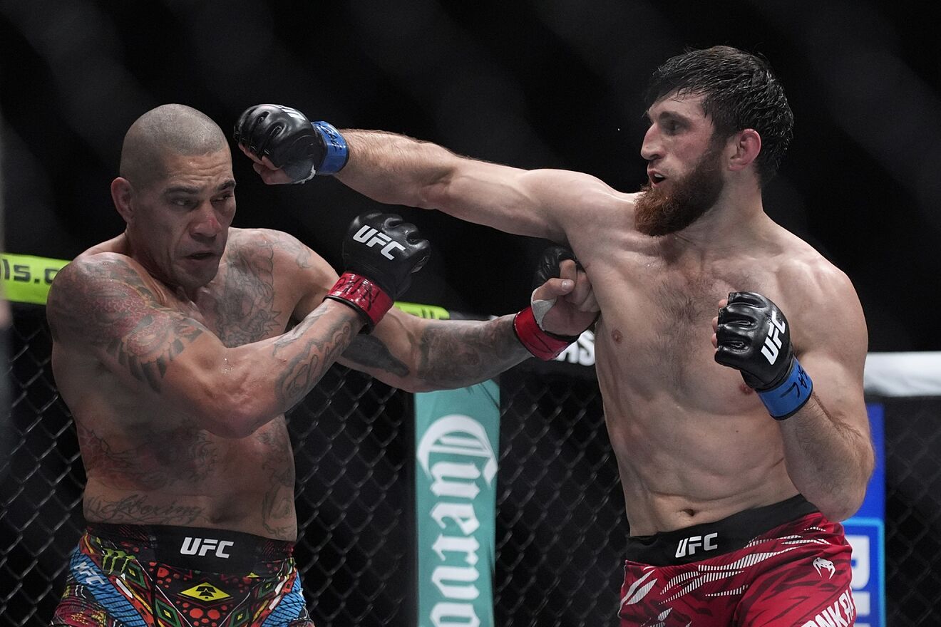 Magomed Ankalaev derrot a Alex Pereira por decisin unnime en UFC...