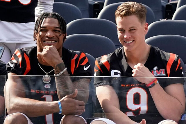 Ja'Marr Chase (Izq.) y Joe Burrow (Der.) de los Bengals