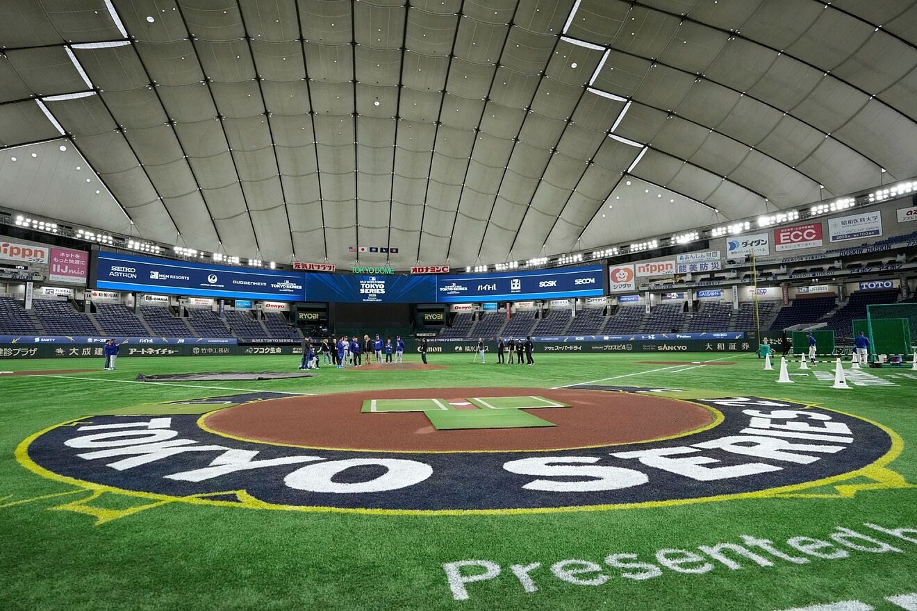 El Tokyo Dome se encuentra listo para los dos primeros partidos de la...