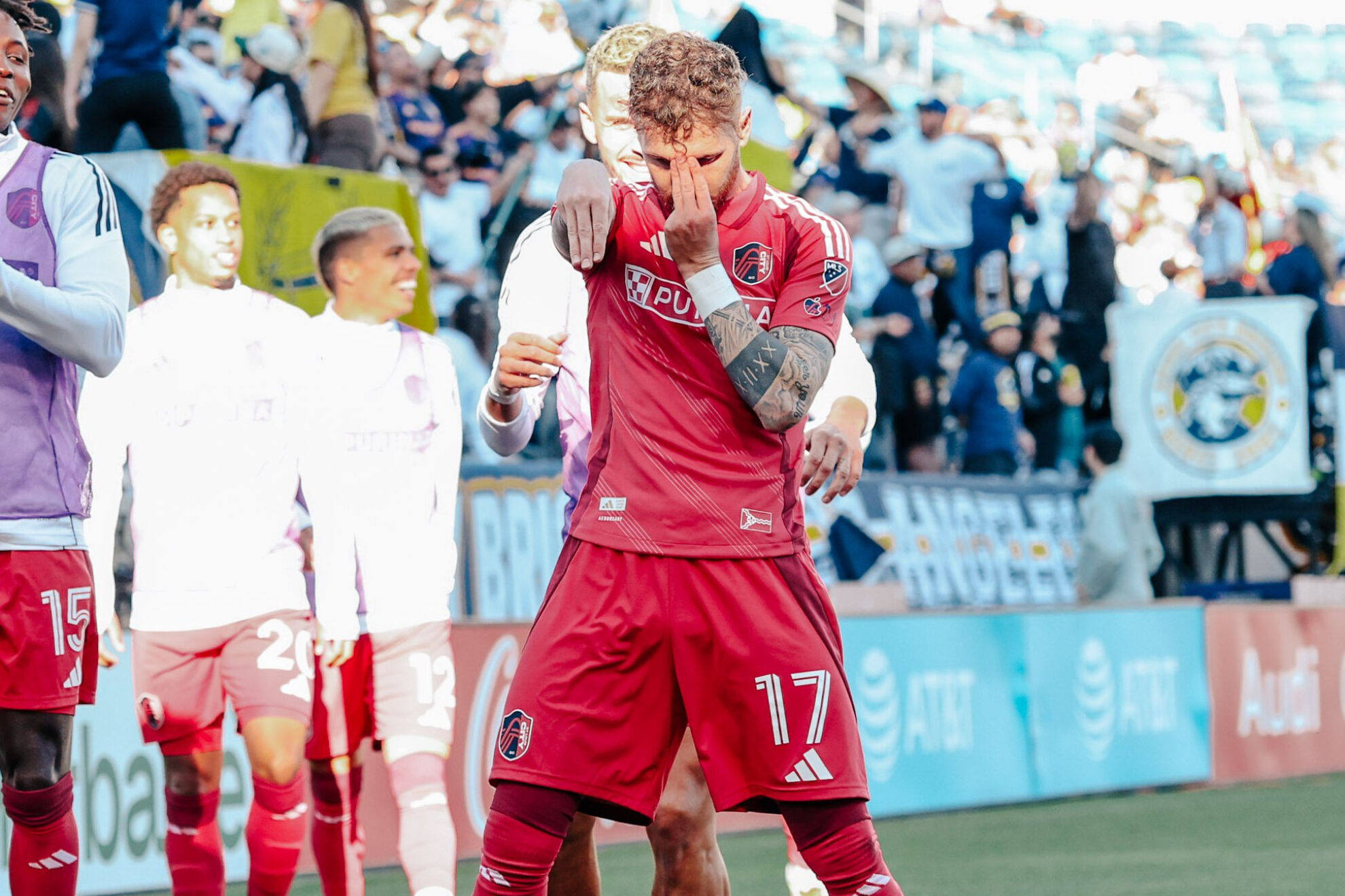 El alemn Marcel Hartel festeja su gol ante el Galaxy.