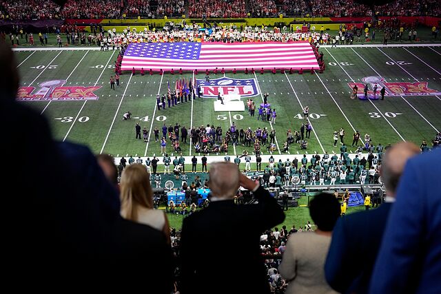 Donald Trump estuvo presente en el pasado Super Bowl, en Nueva Orleans.